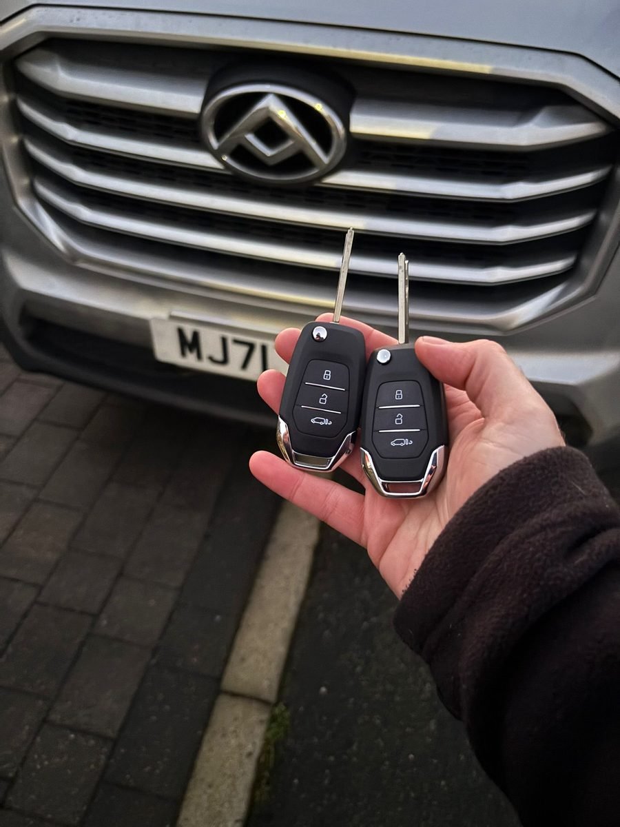 Spare keys delivered to customer at their vehicle